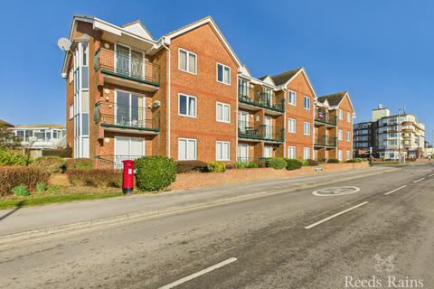 North Marine Drive, East Yorkshire YO15 1 bed apartment for sale