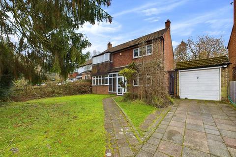 Valley Road, Kenley CR8 3 bed detached house for sale