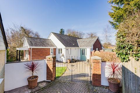 South Molton Street, Chulmleigh, EX18 4 bed detached bungalow for sale