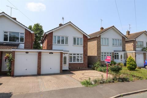 Cavendish Road, Church Crookham GU52 3 bed link detached house for sale