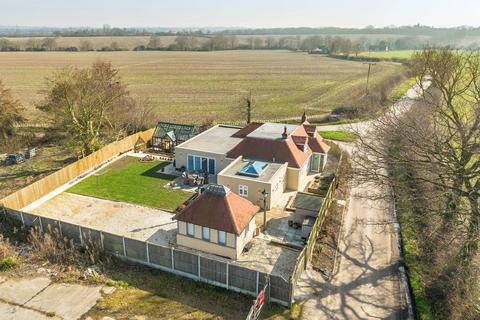 Brook Lane, Chelmsford CM2 4 bed detached house for sale