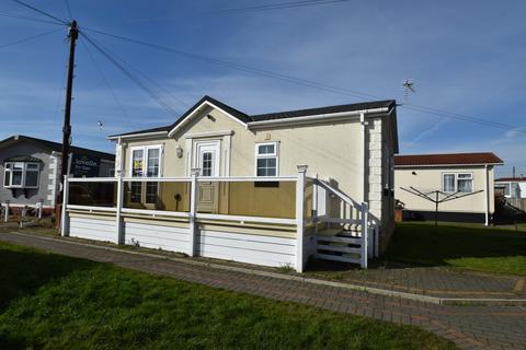Lyndhurst Estate Sea Lane... 2 bed park home for sale