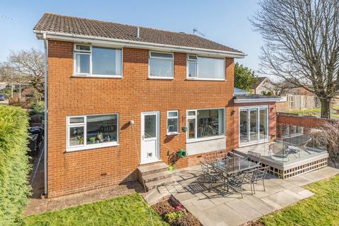 Tiverton Road, Cullompton, Devon, EX15 4 bed detached house for sale