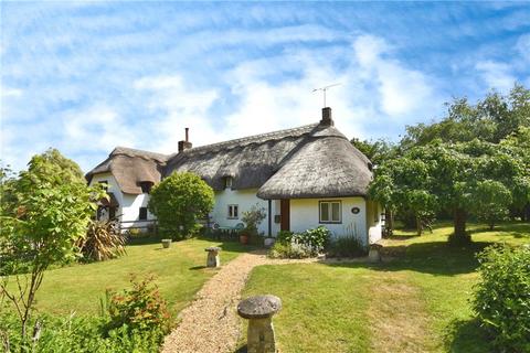 Sandy Lane, North Baddesley... 3 bed semi