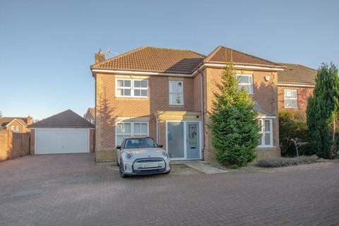 Heathfields, Downend, Bristol, BS16 6HT 4 bed detached house for sale