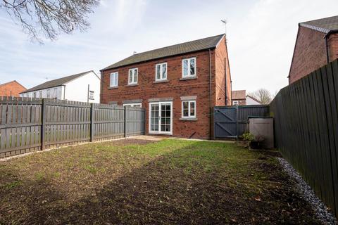 Elizabethan Gardens, Retford DN22 3 bed semi