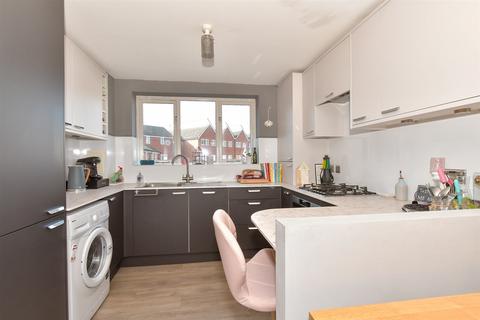 George Stewart Avenue, Faversham, Kent 2 bed apartment for sale
