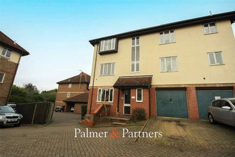 Nicholsons Grove, Colchester, Essex, CO1 1 bed apartment for sale