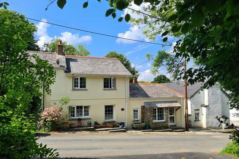Langore, Launceston 3 bed cottage for sale