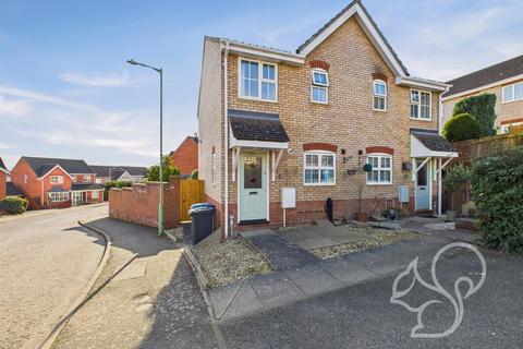 2 bedroom semi-detached house for sale