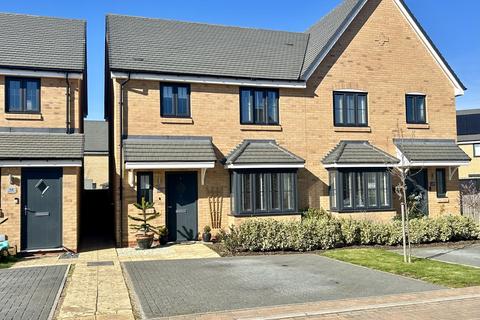 Shire Way, Witchford, Ely 3 bed semi
