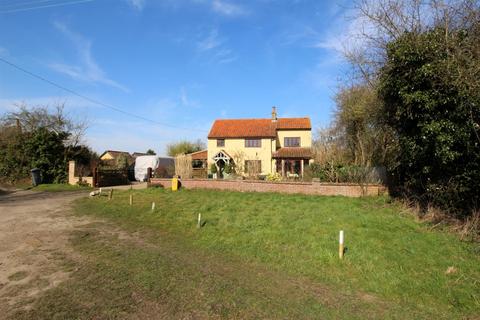 Blackheath, Wenhaston, Halesworth 4 bed cottage for sale