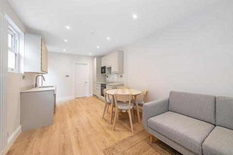 Belfort Road, Peckham, London, SE15 2 bed apartment for sale