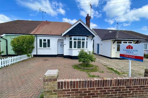 Skerry Rise, Chelmsford 3 bed bungalow for sale