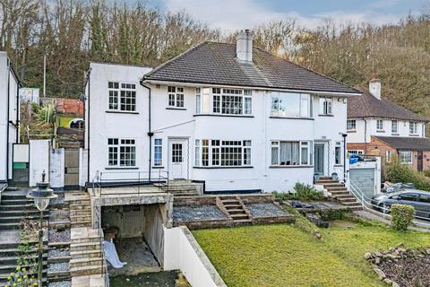 Lower Park Road, Hastings 6 bed semi