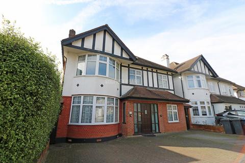 Mill Hill NW7 6 bed detached house for sale