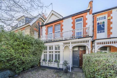 Tetherdown, Muswell Hill, London, N10 3 bed flat for sale