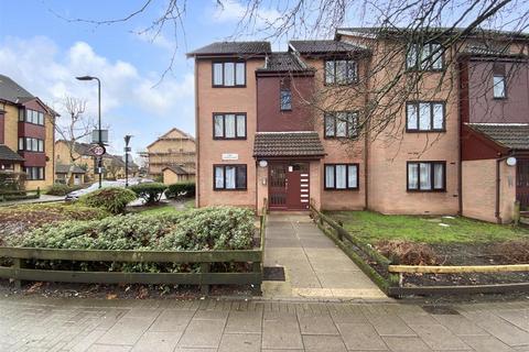 Church Road, Northolt 1 bed flat for sale