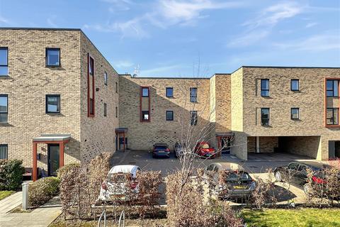 Pinks Close, Cambridge CB1 1 bed flat for sale