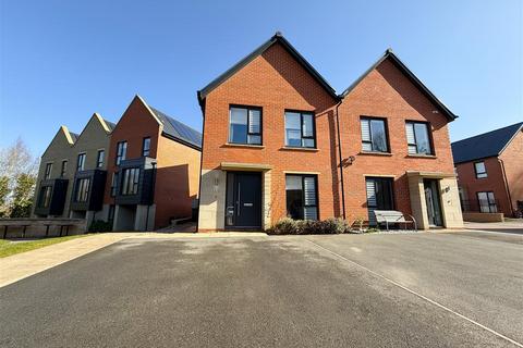 Linnet Way, Stannington, S6 3 bed semi