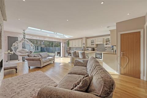 Lilford Road, Billericay, Essex, CM11 4 bed semi