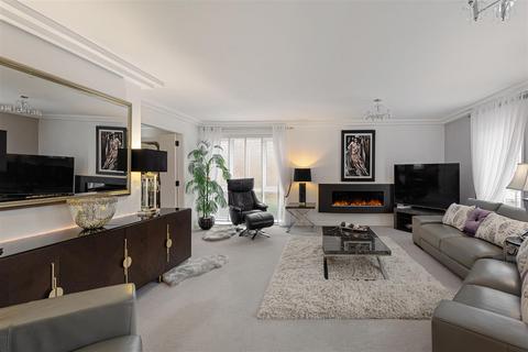 The Avenue, York 2 bed apartment for sale