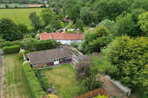 Whippletree Road, Whittlesford... 3 bed bungalow for sale
