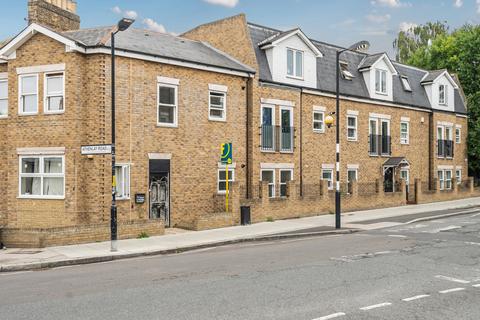 Athenlay Road, London 3 bed apartment for sale