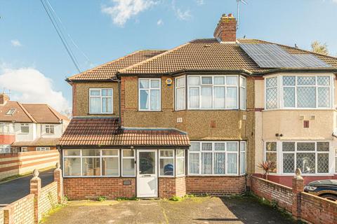 6 bedroom semi-detached house for sale