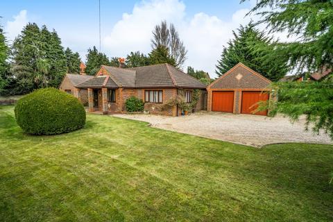 Fontwell Avenue, Eastergate, PO20 3 bed detached bungalow for sale