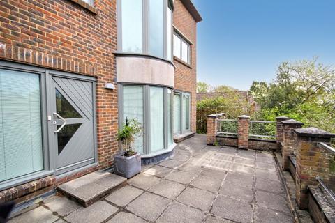 Hilders Farm Close, Crowborough 3 bed detached house for sale