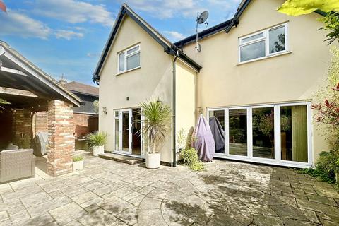 Harris Lane, Shenley, WD7 4 bed detached house for sale