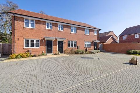 Beehive Lane, Chichester 2 bed terraced house for sale