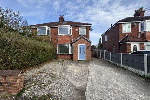 Crawford Avenue, Leyland, PR25 3 bed semi