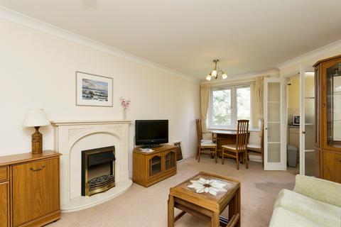 Manton Court, Horsham RH13 1 bed apartment for sale