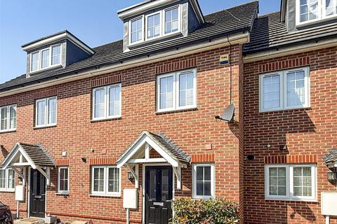 Woolhouse Place, Dartford, Kent, DA2 3 bed terraced house for sale