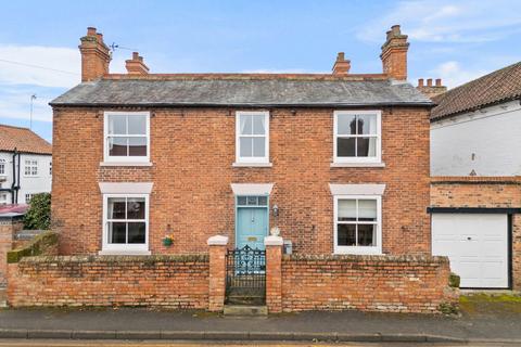 Main Street, Nottingham NG14 4 bed detached house for sale
