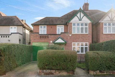 4 bedroom semi-detached house for sale