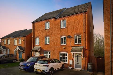 Darwin Crescent, Loughborough... 4 bed semi