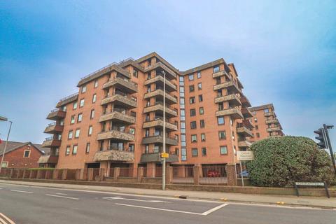 Carlton Mansions North, Sea Front 2 bed flat for sale