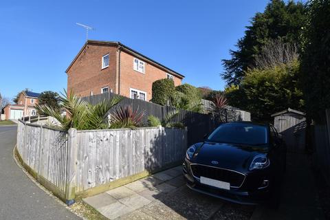 2 bedroom semi-detached house for sale