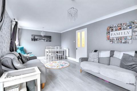Beeleigh West, Basildon 2 bed terraced house for sale