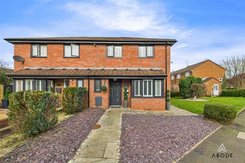Merlin Close, Uttoxeter ST14 3 bed semi