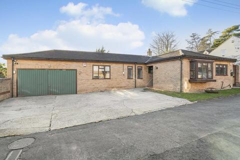 Windmill Lane, Sutton CB6 4 bed detached bungalow for sale