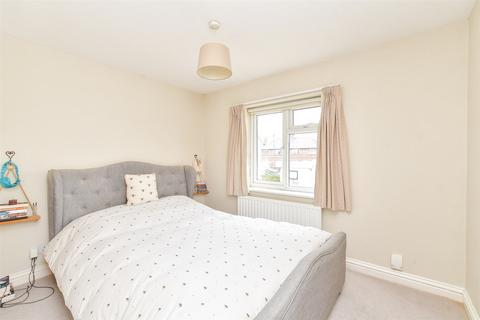 New Road, Havant, Hampshire 2 bed end of terrace house for sale