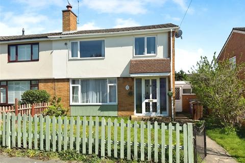 South Meadow, Crowthorne, Berkshire 3 bed semi