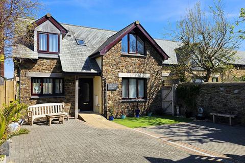 20a Eastbourne Terrace, Bideford EX39 3 bed detached house for sale