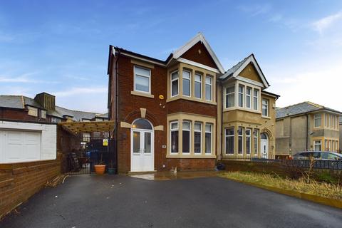 Napier Avenue,  Blackpool, FY4 4 bed semi