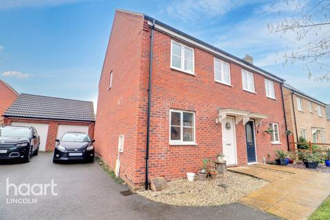 Rosemary Drive, Witham St Hughs 3 bed semi