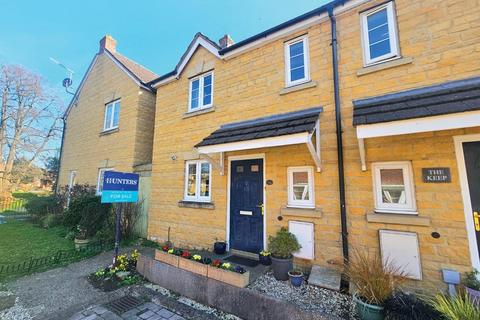 Castle Stream Court, Dursley 2 bed semi